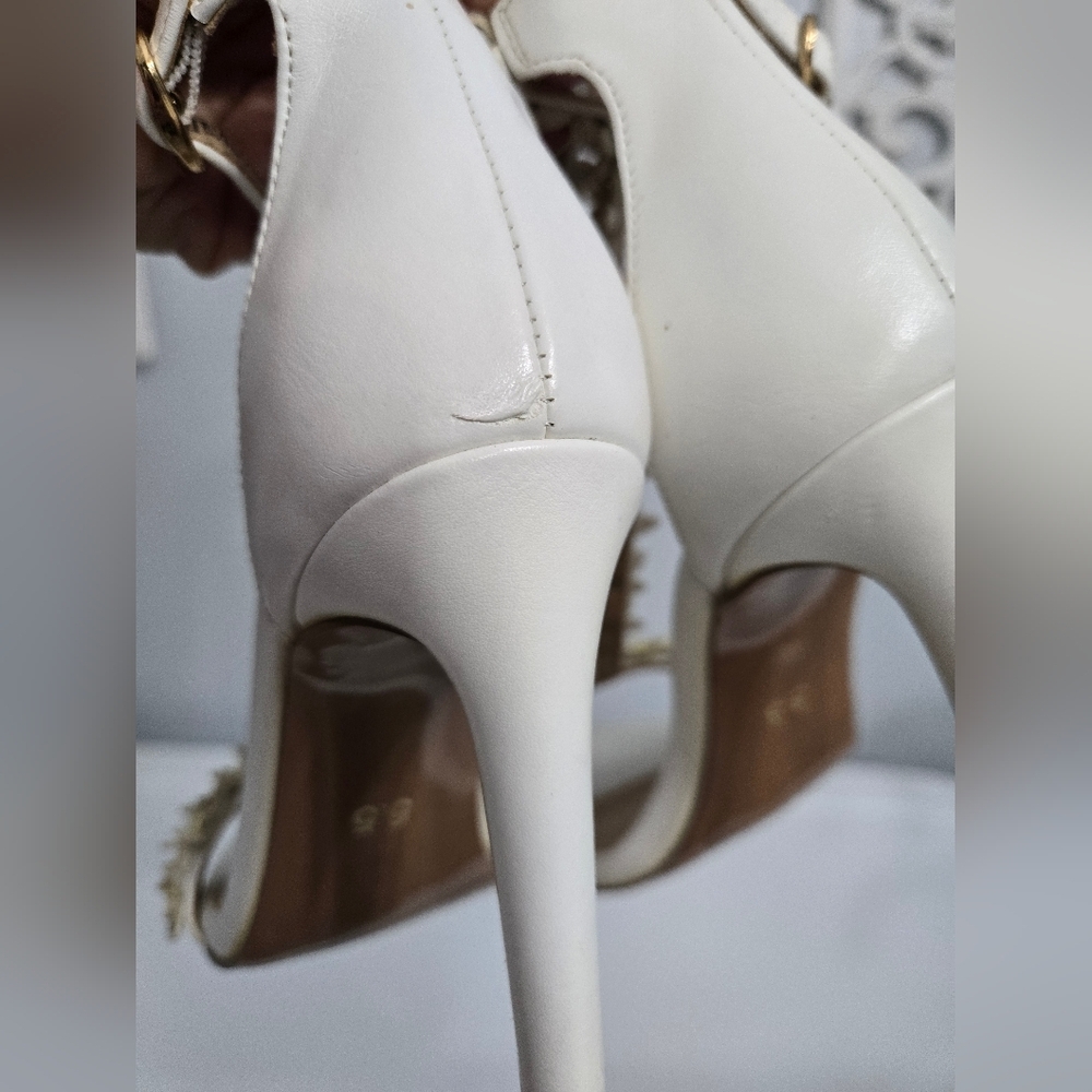 Idifu Flower Studded High Heels - Picture 11 of 17